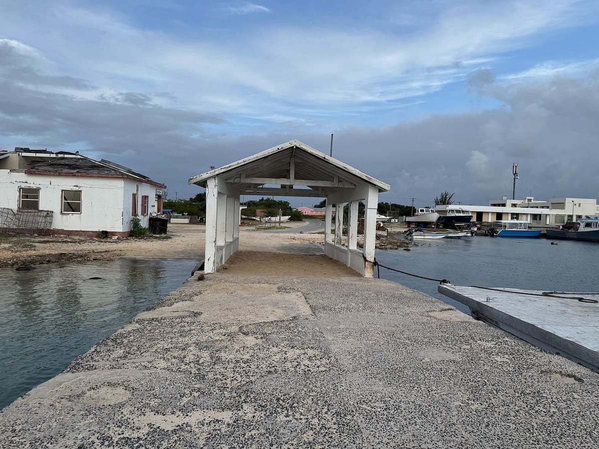 Laguna dan pantai berpasir di Barbuda