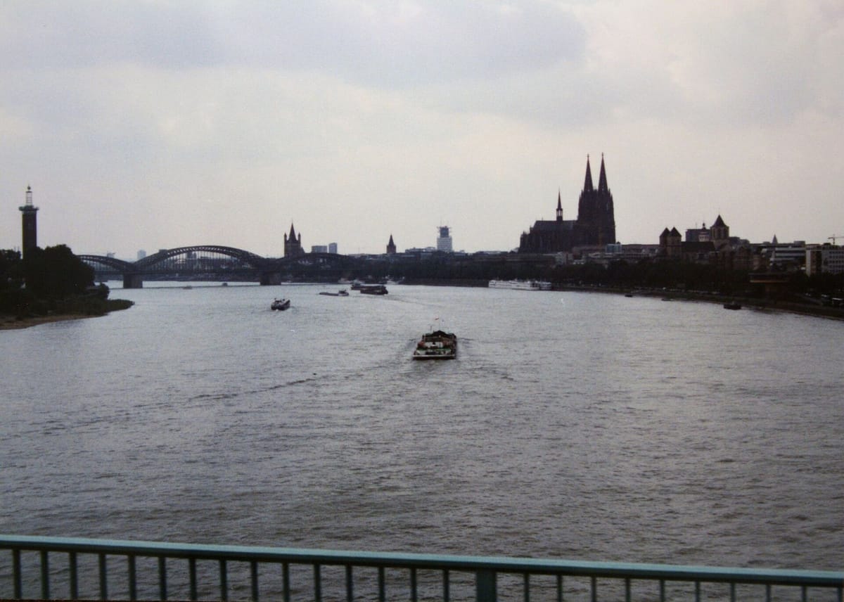 Katedral Köln dan Sungai Rhine