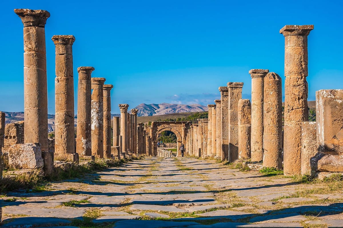Reruntuhan kota Romawi Djémila di Sétif