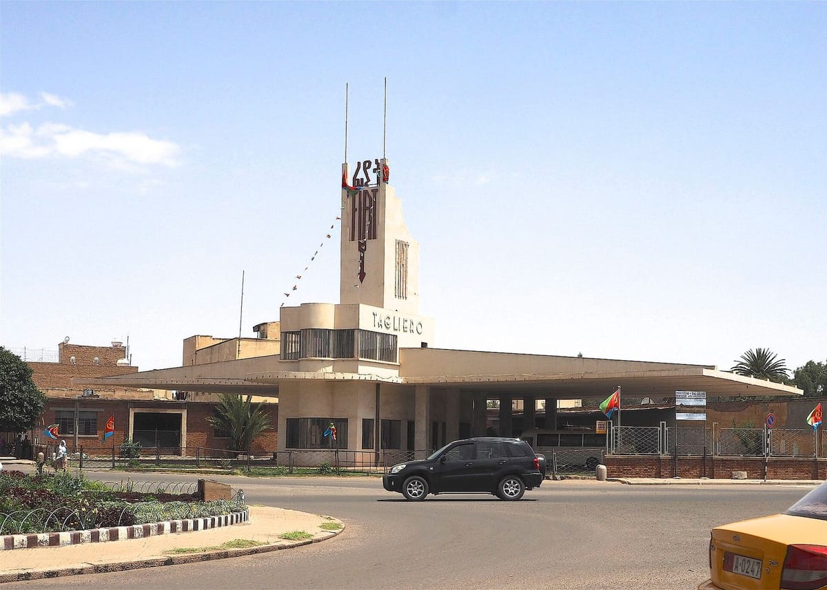 Bangunan futuristik Fiat Tagliero berarsitektur Art Deco di Asmara