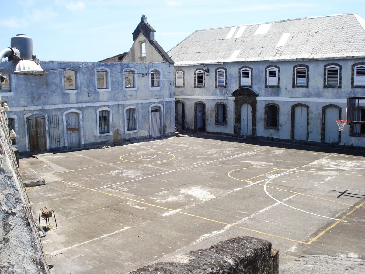 Kota Saint George's dan pelabuhan di Grenada