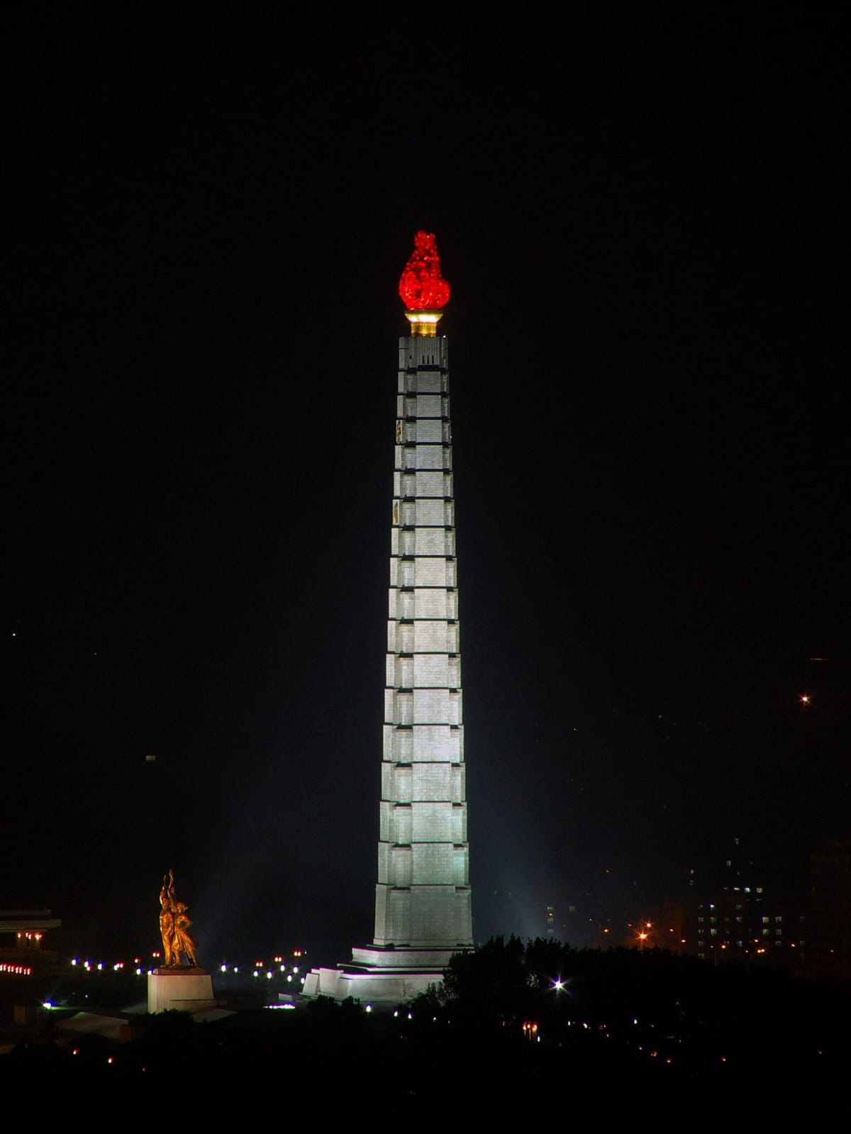 Menara Juche di Pyongyang