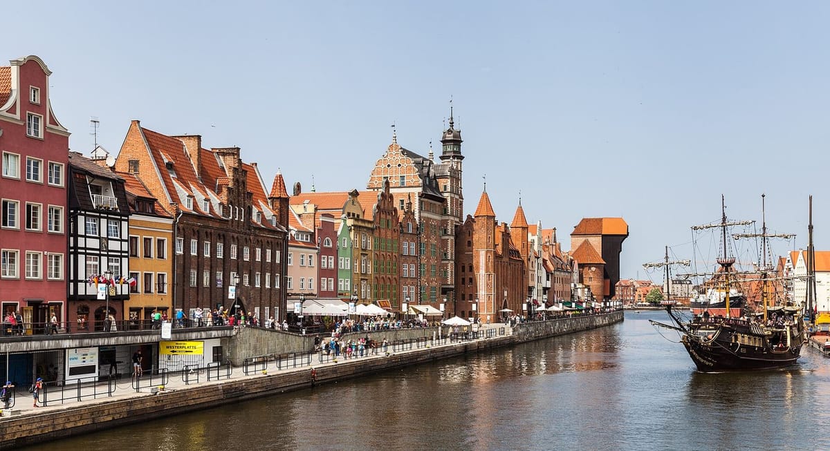 Rumah berwarna di sepanjang jalan Długi Targ, Gdańsk
