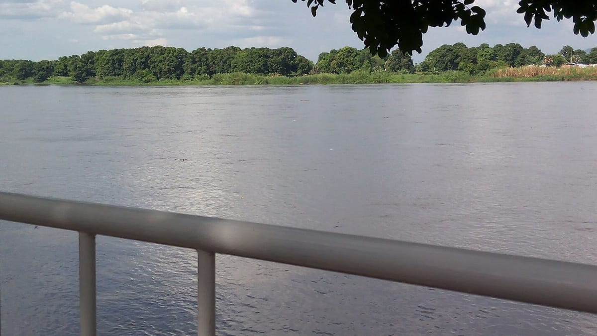 Sungai Nil Putih mengalir melewati Juba