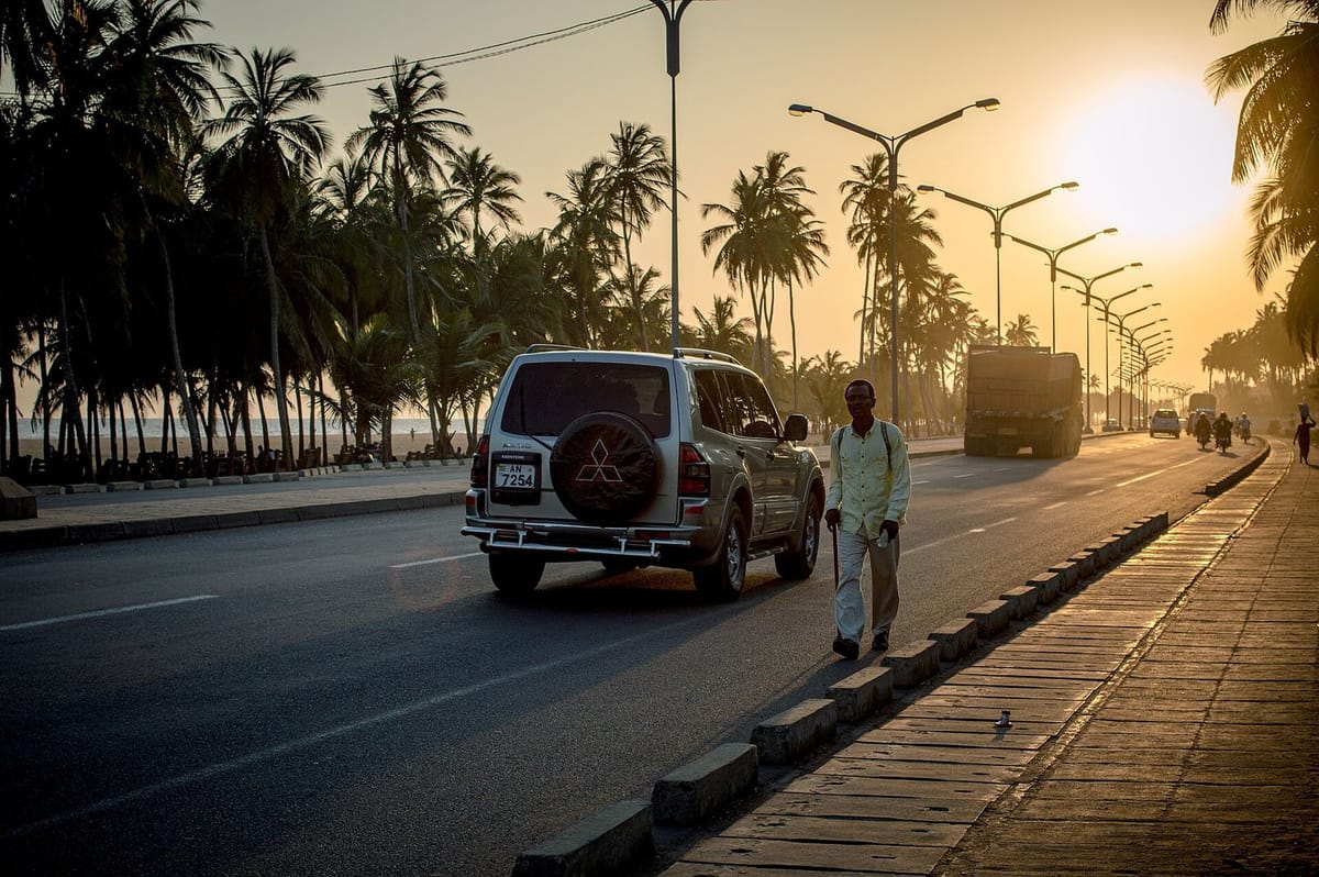 Jalan pesisir di Lomé