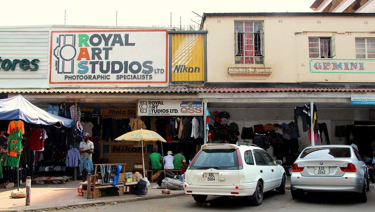 Jalan Cairo Road di pusat kota Lusaka